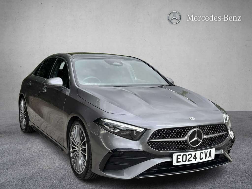 Mercedes-Benz A Class A180 Amg Line Premium Plus 2024 Grey