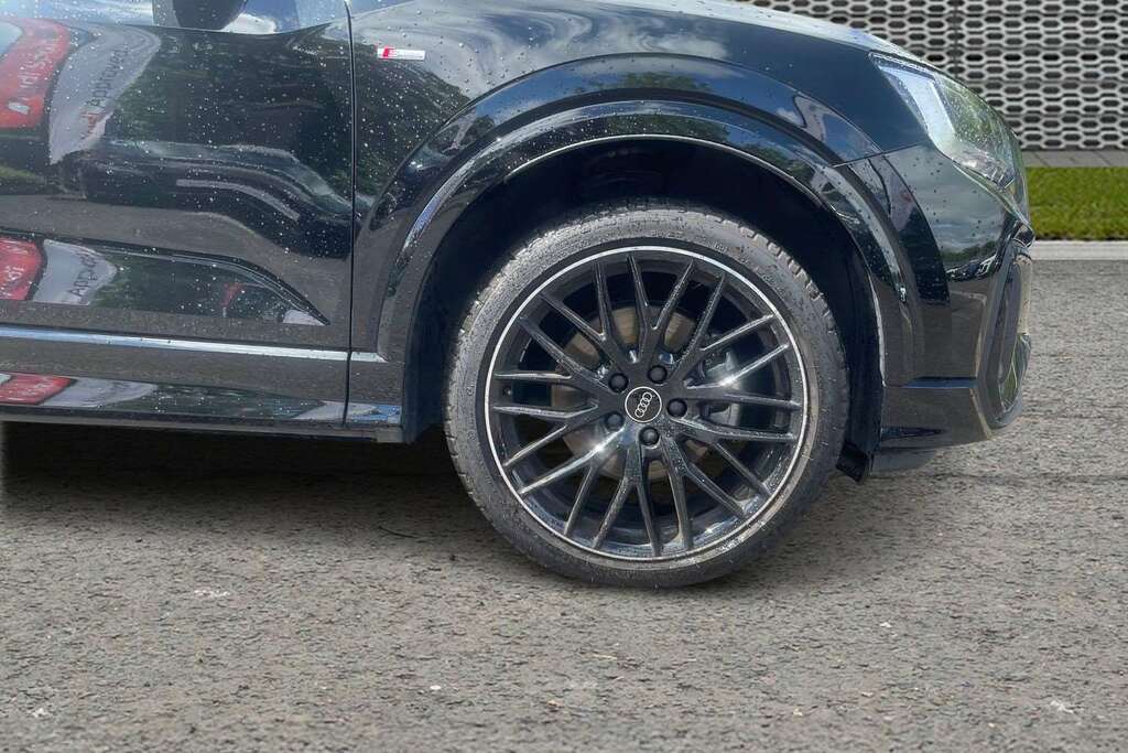 Audi Q2 30 Tfsi 116 Black Edition 2025 LR75UZV #4