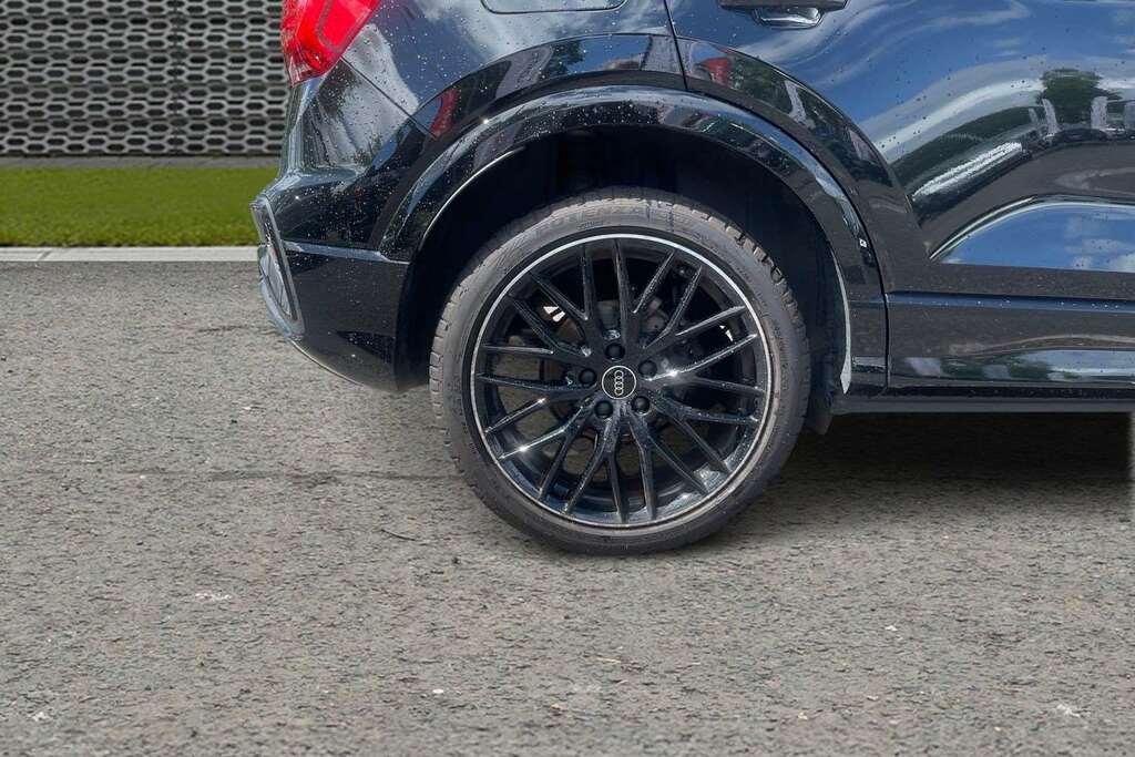 Audi Q2 30 Tfsi 116 Black Edition 2025 LR75UZV #6