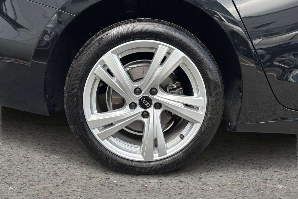 Audi A5 2.0 Tfsi 150 Sport S Tronic 2025 ML25LPK Black #5