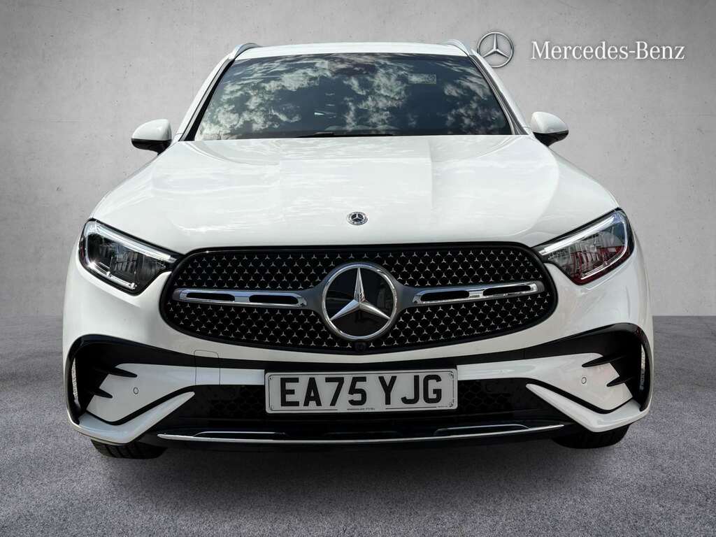Mercedes-Benz GLC Class 300 4Matic Amg Line 9G-tronic 2026 EA75YJG White #3