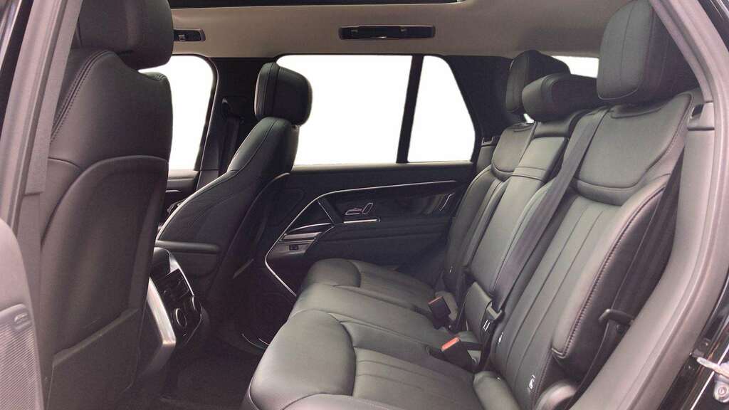 Land Rover Range Rover 3.0 D300 Hse 2025 KU75UTO Black #4