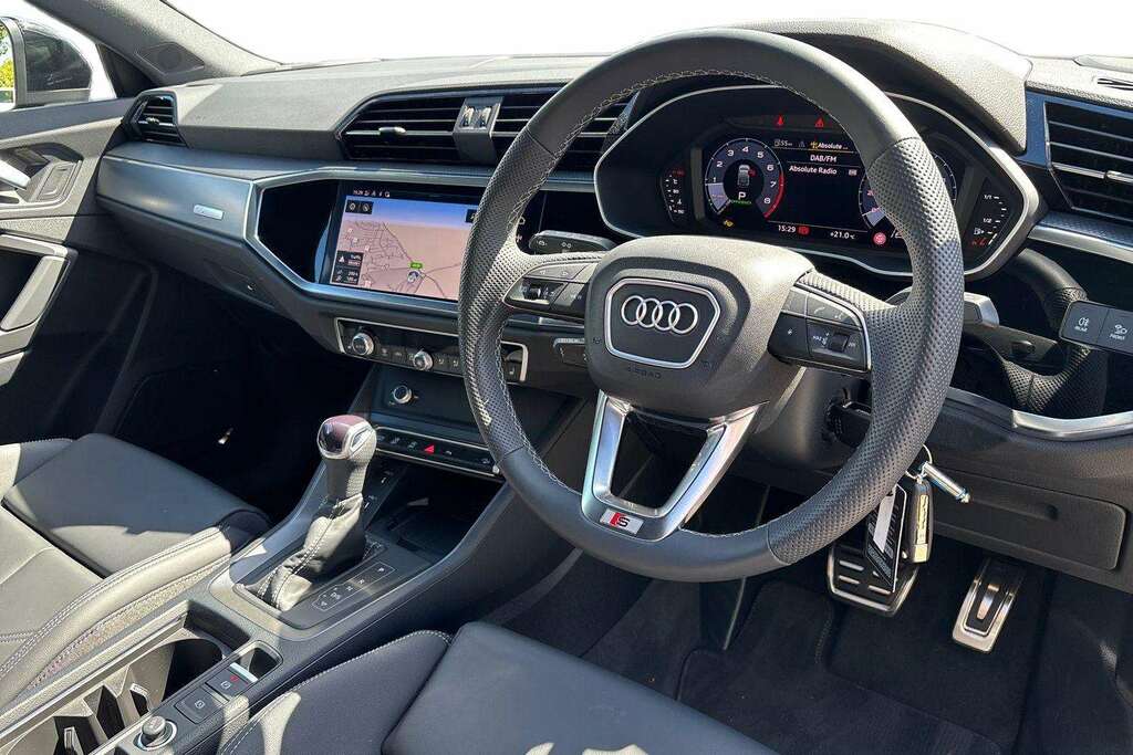 Audi Q3 35 Tfsi S Line S Tronic Leather 2024 Black #5