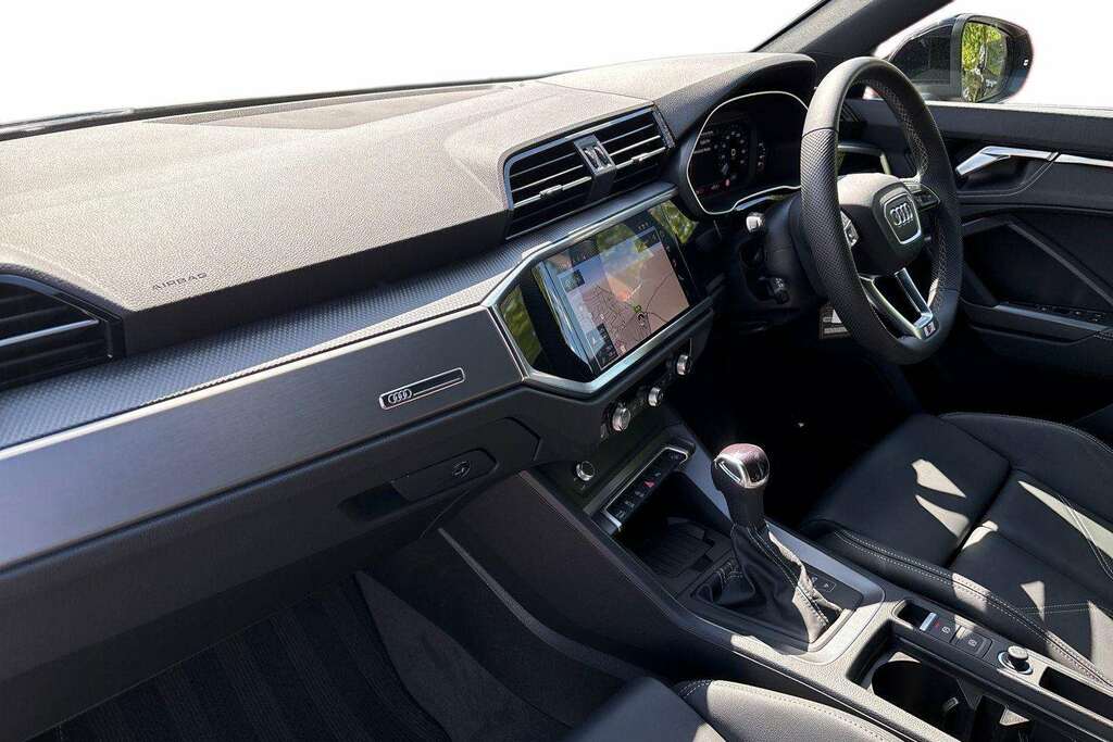 Audi Q3 35 Tfsi S Line S Tronic Leather 2024 Black