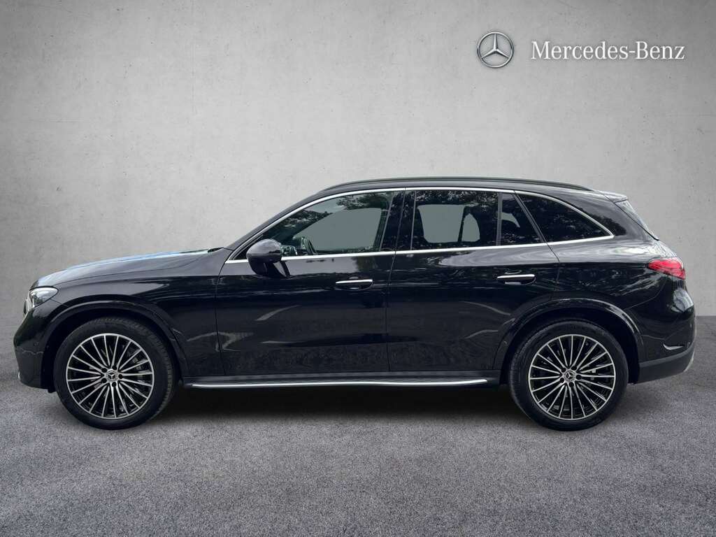 Mercedes-Benz GLC Class 300 4Matic Amg Line Premium Plus 9G-tronic 202 KW23ZRX Black #2