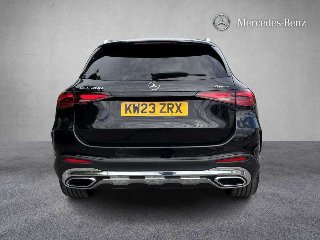 Mercedes-Benz GLC Class 300 4Matic Amg Line Premium Plus 9G-tronic 202 KW23ZRX Black #4