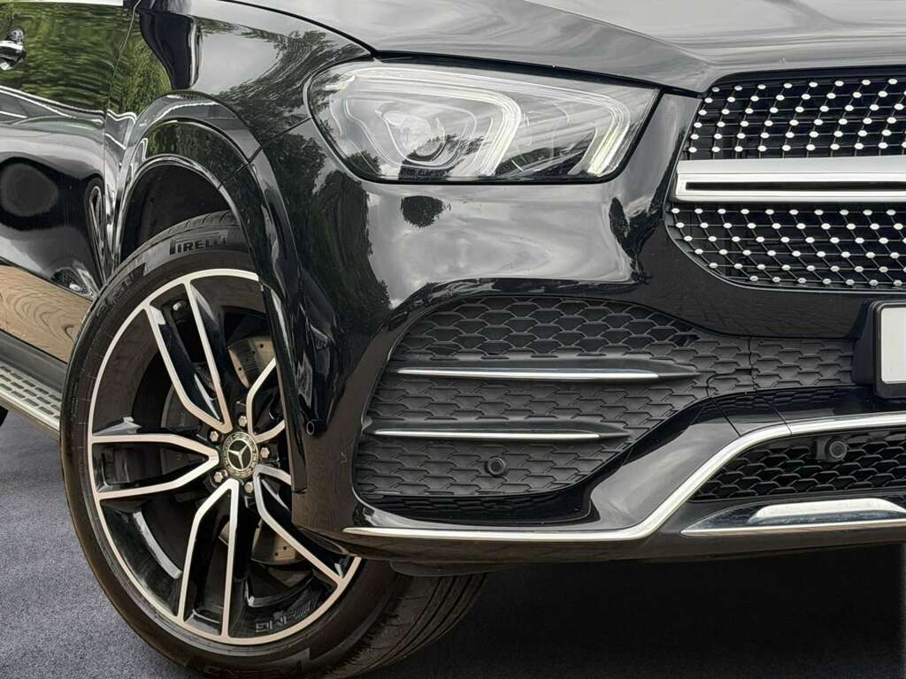 Mercedes-Benz GLE Class 400D 4Matic Amg Line Prem 9G-tron 7 St 202 KM23XZX Black #3