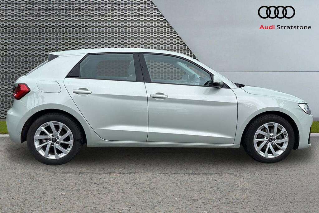 Audi A1 30 Tfsi 110 Sport S Tronic 2023 BM23NZP Silver #4