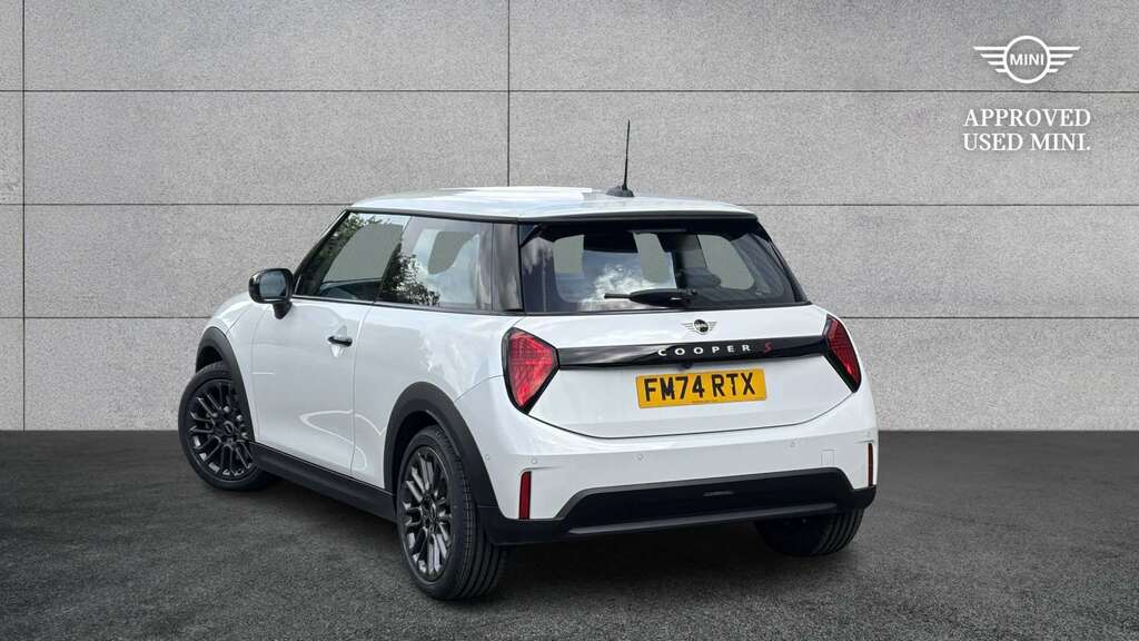 Mini Hatch 2.0 S Classic 2024 FM74RTX White #2