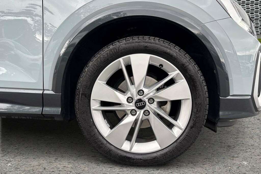 Audi Q2 35 Tfsi S Line S Tronic 2024 MD24HHV Grey #5