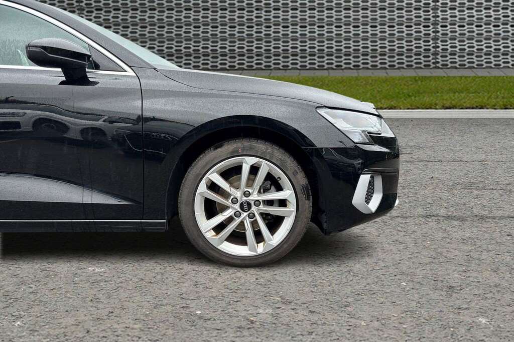 Audi A3 30 Tfsi Sport S Tronic 2022 VK22LBG Black #5