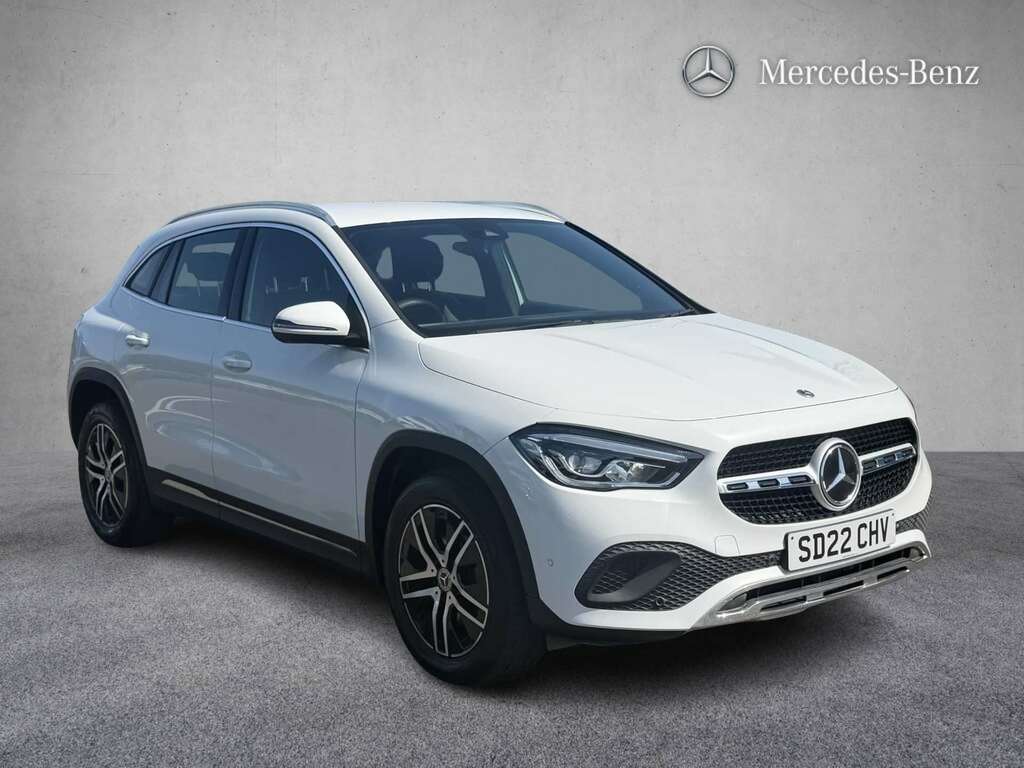 Mercedes-Benz GLA Class 200 Sport Executive 2022 White