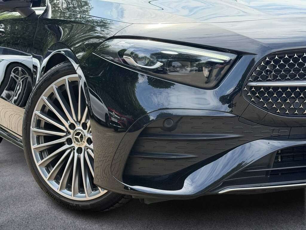 Mercedes-Benz A Class A200 Amg Line Premium Plus 2025 KN25YTD Black #3