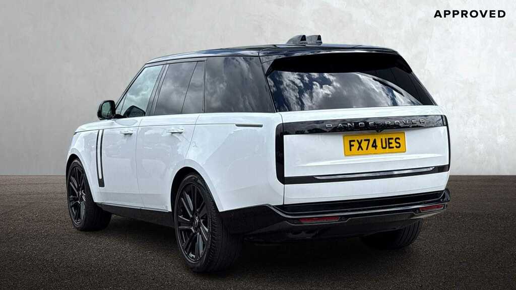 Land Rover Range Rover 3.0 D300 Hse 2024 FX74UES White #2