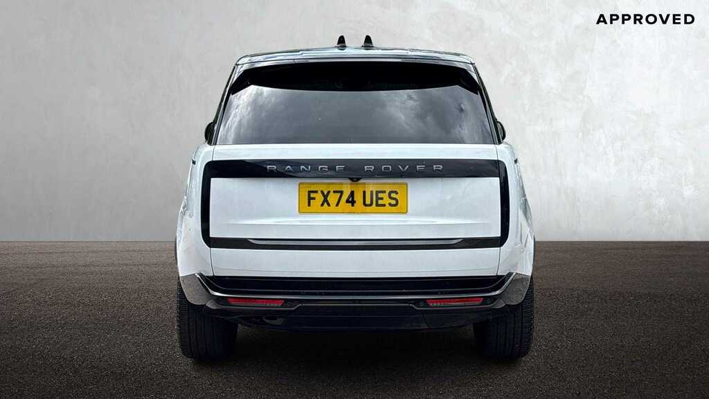 Land Rover Range Rover 3.0 D300 Hse 2024 FX74UES White #5