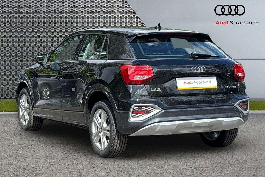 Audi Q2 35 Tfsi Sport S Tronic 2026 VK26ZFD Black #2