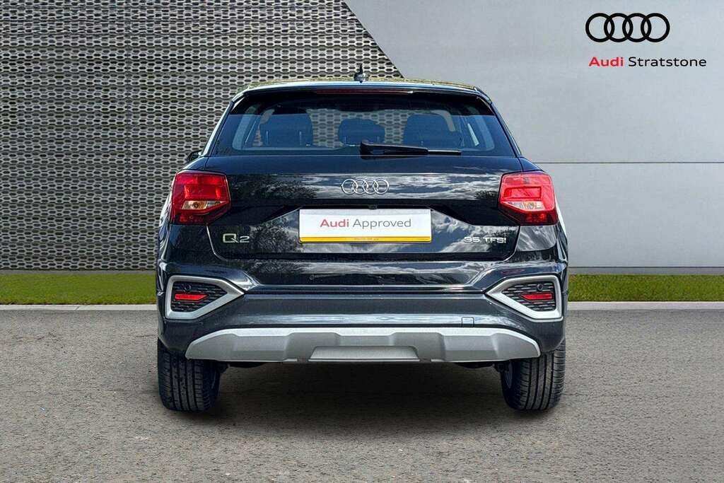 Audi Q2 35 Tfsi Sport S Tronic 2026 VK26ZFD Black #6