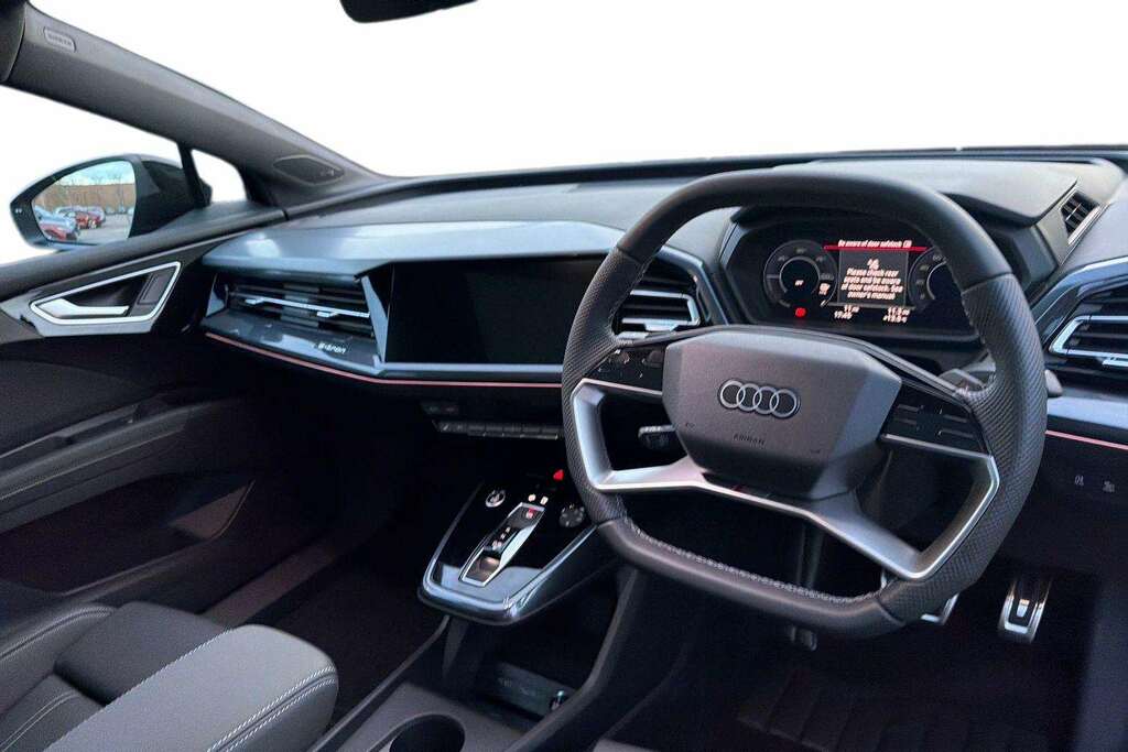Audi Q4 E Tron 210Kw 45 Quattro 82Kwh Black Edition 2026 KU26YWL Blue #6