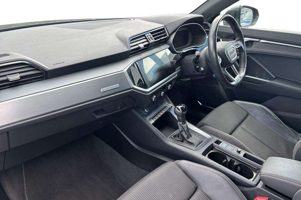 Audi Q3 35 Tdi S Line S Tronic 2019 KK19DWW Grey #2
