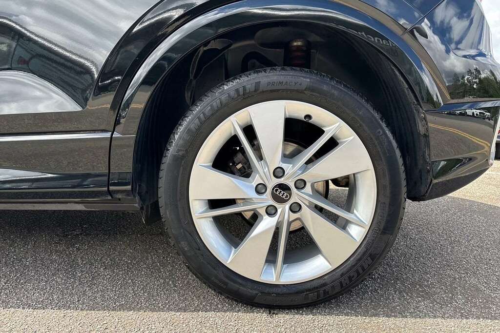 Audi Q2 35 Tfsi S Line 2022 ML72UCA Black #5