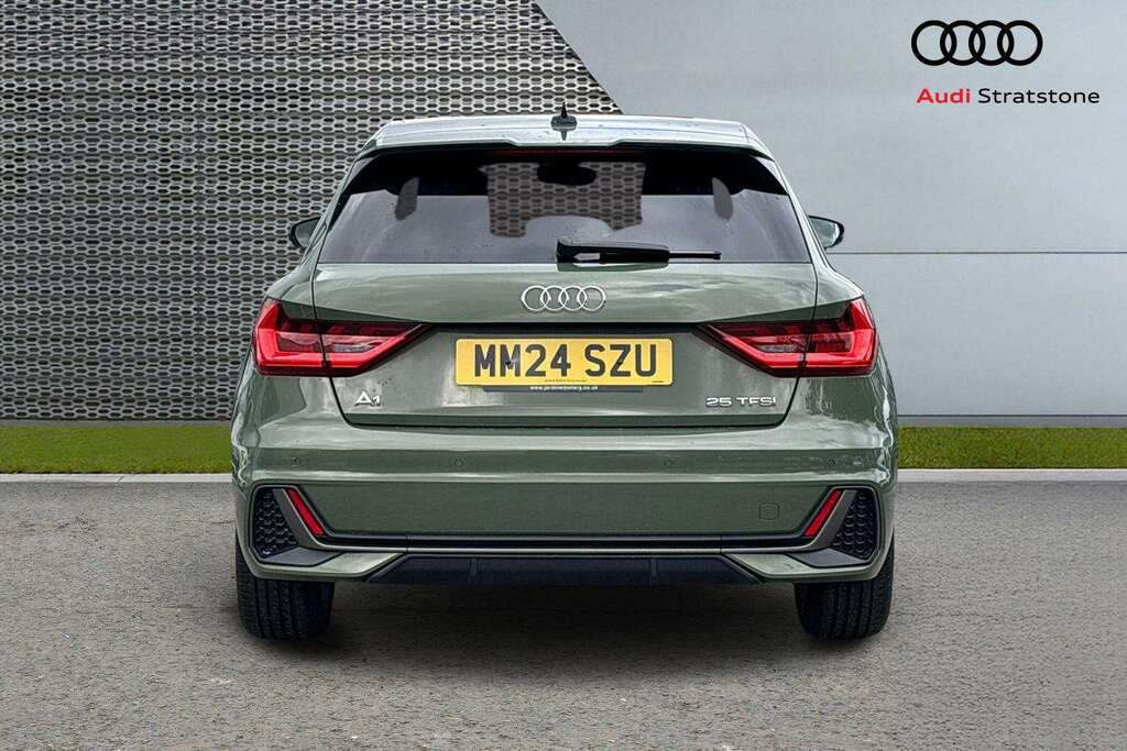 Audi A1 25 Tfsi S Line S Tronic 2024 MM24SZU Green #6
