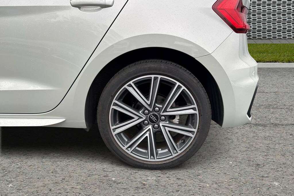 Audi A1 30 Tfsi S Line S Tronic 2024 MJ74VCO Silver #6