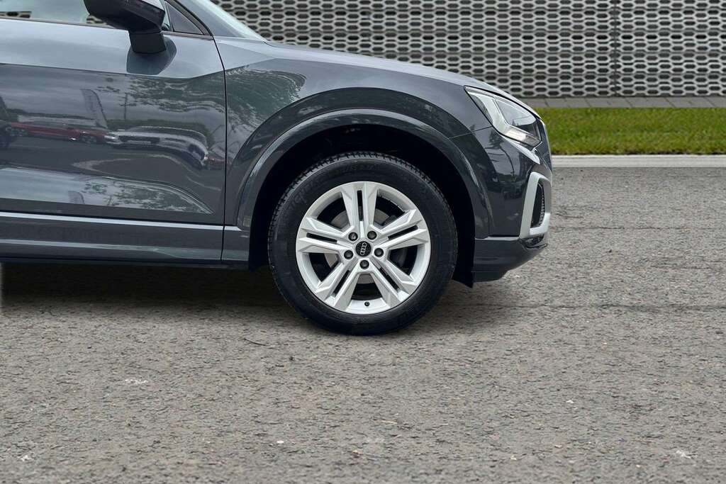 Audi Q2 35 Tfsi Sport S Tronic 2024 DX24WLH Grey #5