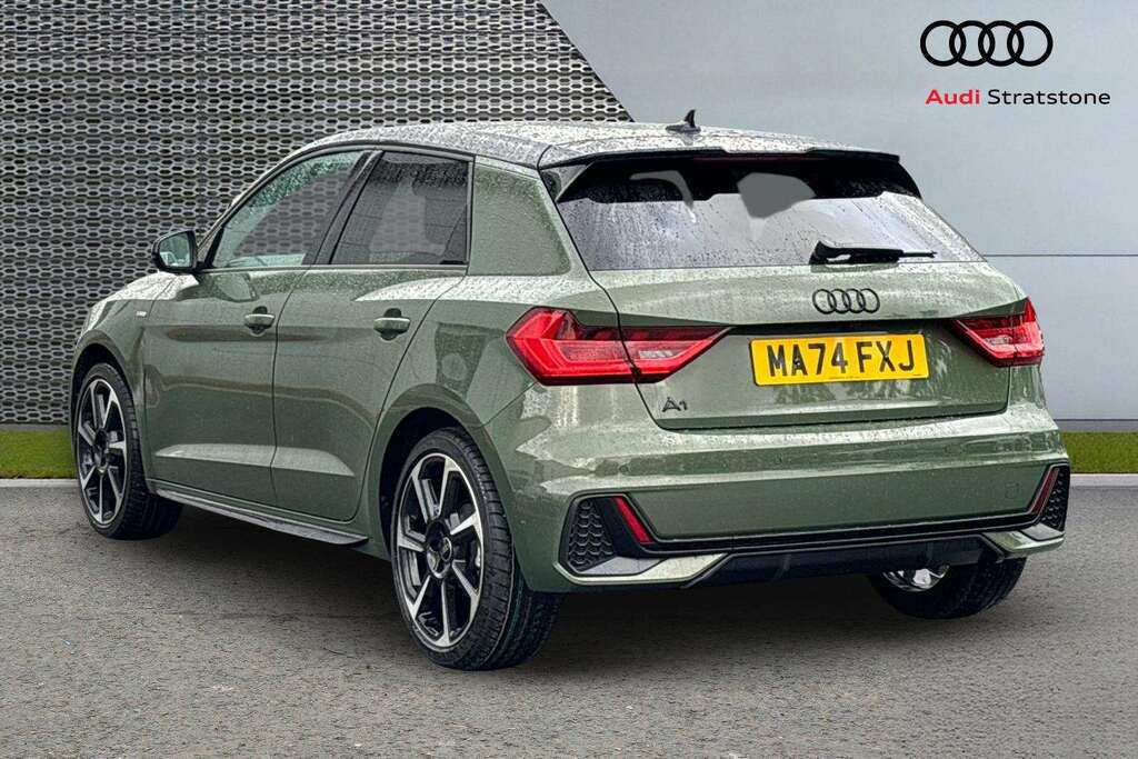 Audi A1 30 Tfsi Black Edition S Tronic 2024 MA74FXJ Green #2