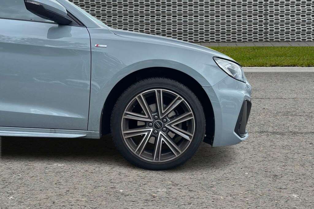 Audi A1 30 Tfsi S Line S Tronic 2025 DK25VSG Grey #5