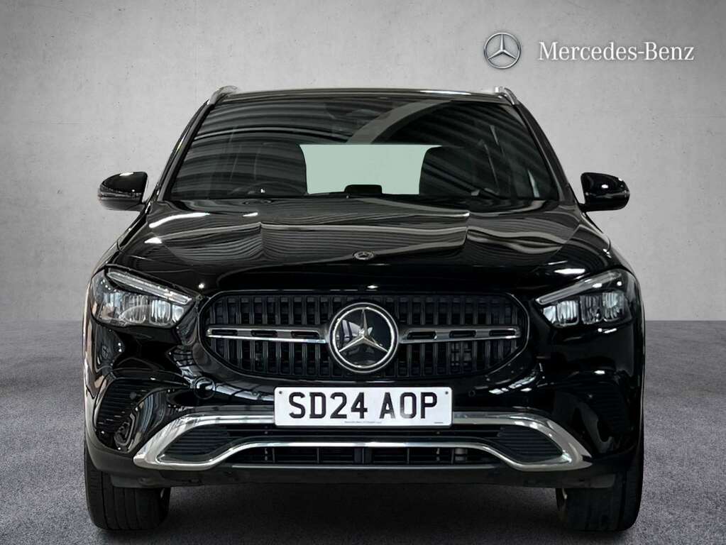 Mercedes-Benz GLA Class 200 Sport Executive 2024 SD24AOP Black #3