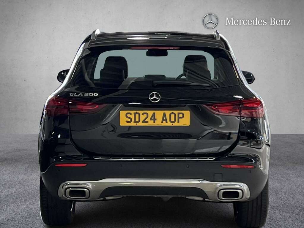 Mercedes-Benz GLA Class 200 Sport Executive 2024 SD24AOP Black #5