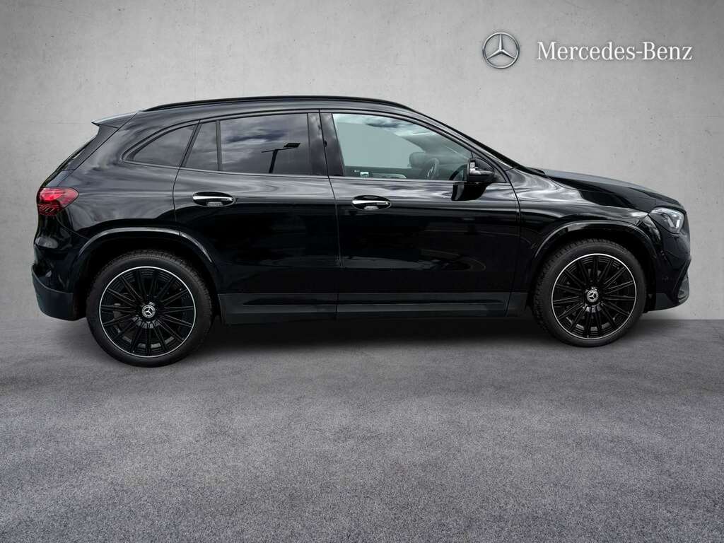 Mercedes-Benz GLA Class 200D Amg Line Premium Plus 2025 KR25MZG Black #3