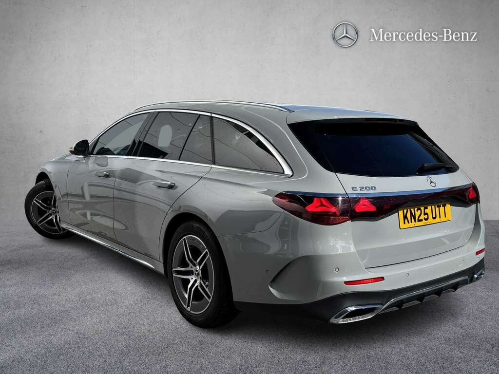 Mercedes-Benz E Class E200 Amg Line 9G-tronic 2025 KN25UTT Grey #2