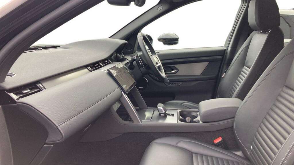 Land Rover Discovery Sport 2.0 D200 Dynamic Se 5 Seat 2025 PL74KVJ Black #3