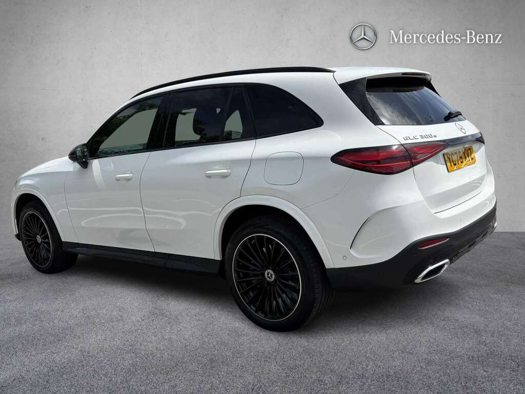 Mercedes-Benz GLC Class 300E 4Matic Urban Edition 9G-tronic 2025 White