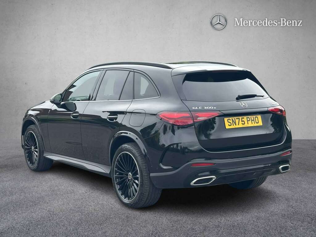 Mercedes-Benz GLC Class 300E 4Matic Urban Edition 9G-tronic 2025 SN75PHO Black #2