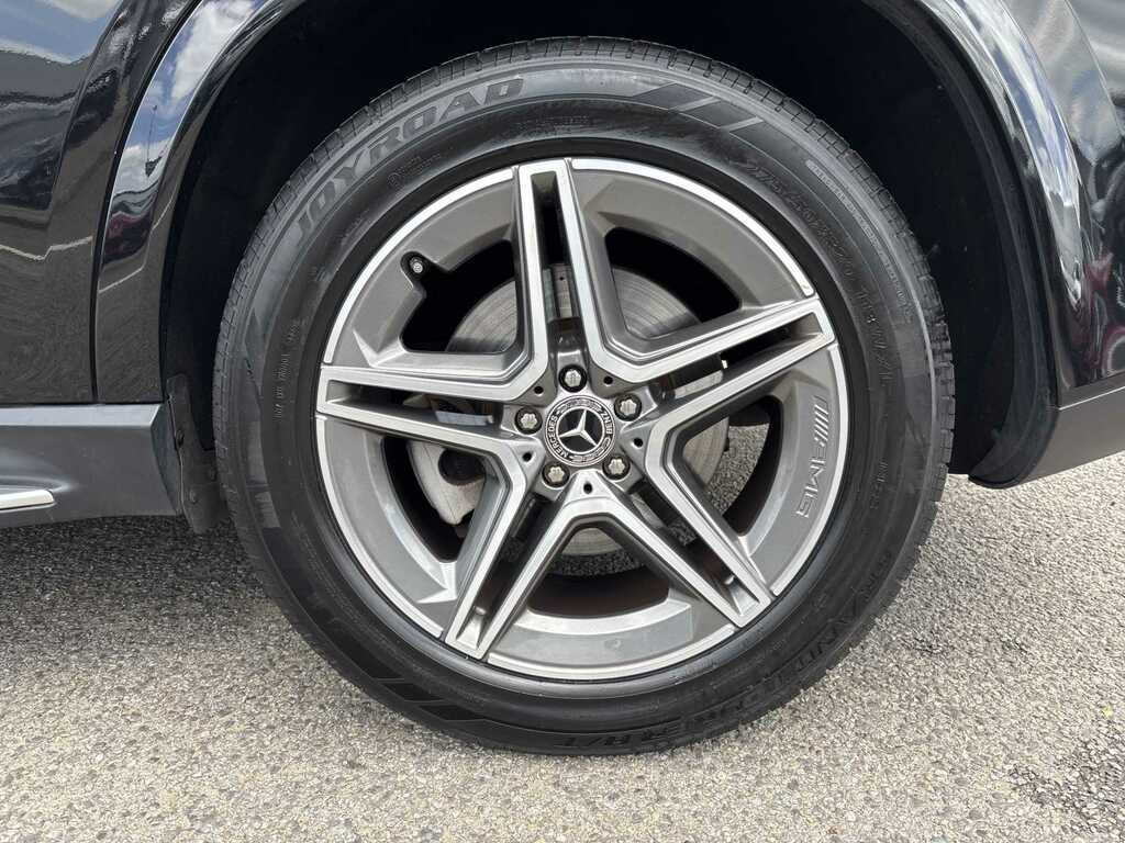 Mercedes-Benz GLE Class 300D 4Matic Amg Line 9G-tronic 7 Seat 2024 Black #6