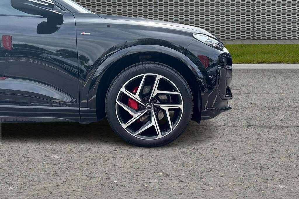 Audi Q6 E-Tron 285Kw Quattro 100Kwh Edition 1 2025 Black #4