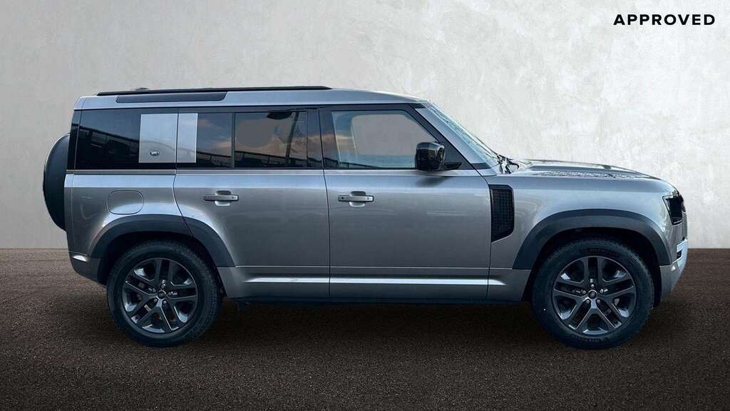 Land Rover Defender 110 3.0 D250 Xs Edition 110 2024 KO24PWX Silver #3