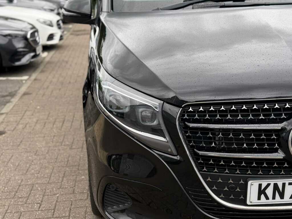 Mercedes-Benz V Class V300 D Premium 9G-tronic Extra Long 2025 Black #5