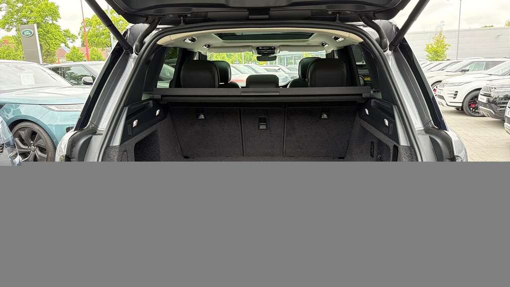 Land Rover Range Rover 3.0 D300 Se 2023 KR23CBU Grey #4