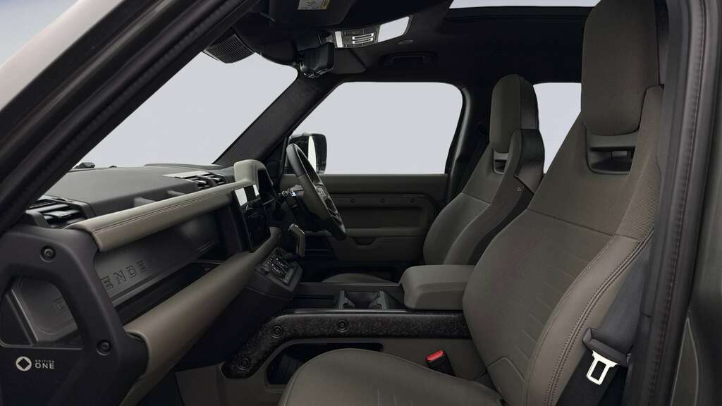 Land Rover Defender 110 4.4 P635 Octa Edition One 110 2025 KP25EUY Green #2