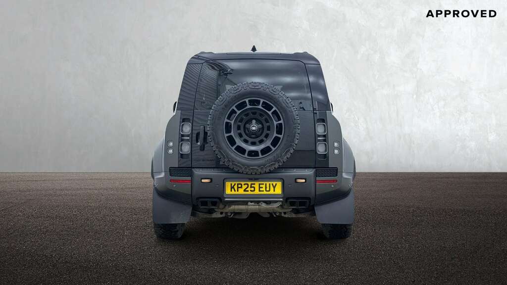 Land Rover Defender 110 4.4 P635 Octa Edition One 110 2025 KP25EUY Green #5