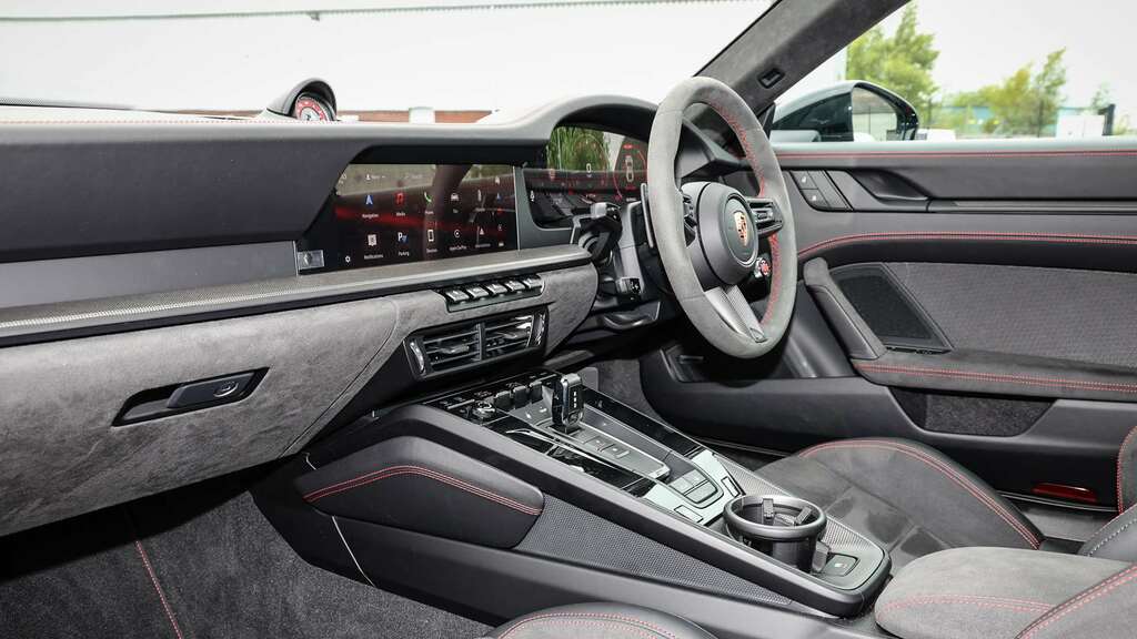 Porsche 911 Carrera 4 Gts 2026 2025 BD25XRJ Black #5