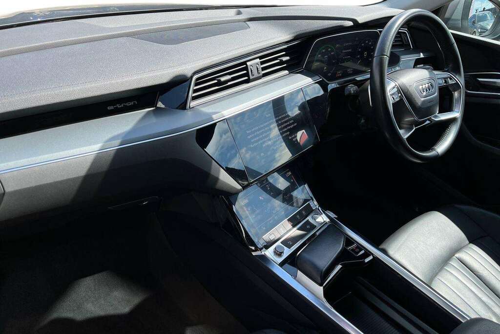 Audi E-tron 230Kw 50 Quattro 71Kwh Technik 2020 Grey #2