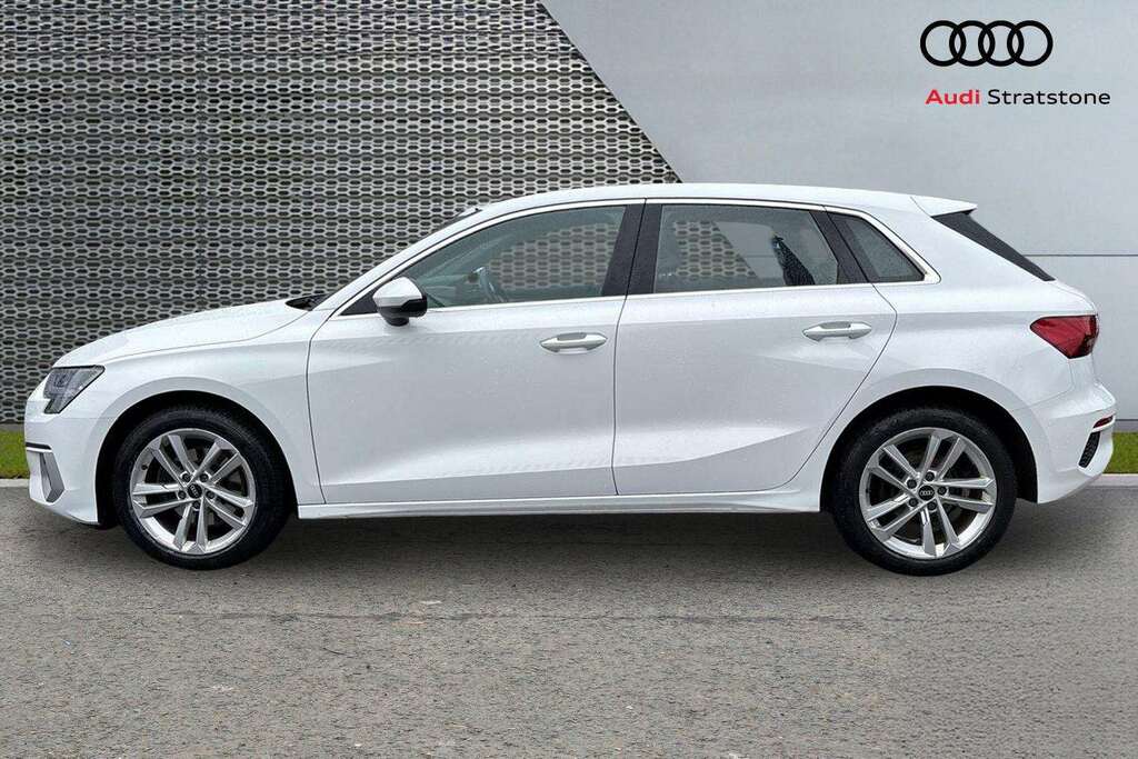 Audi A3 35 Tfsi Sport S Tronic 2021 GV21DPU White #6