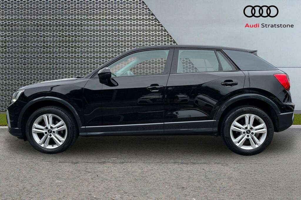 Audi Q2 35 Tfsi Sport S Tronic 2021 DF21ZNR Black #6