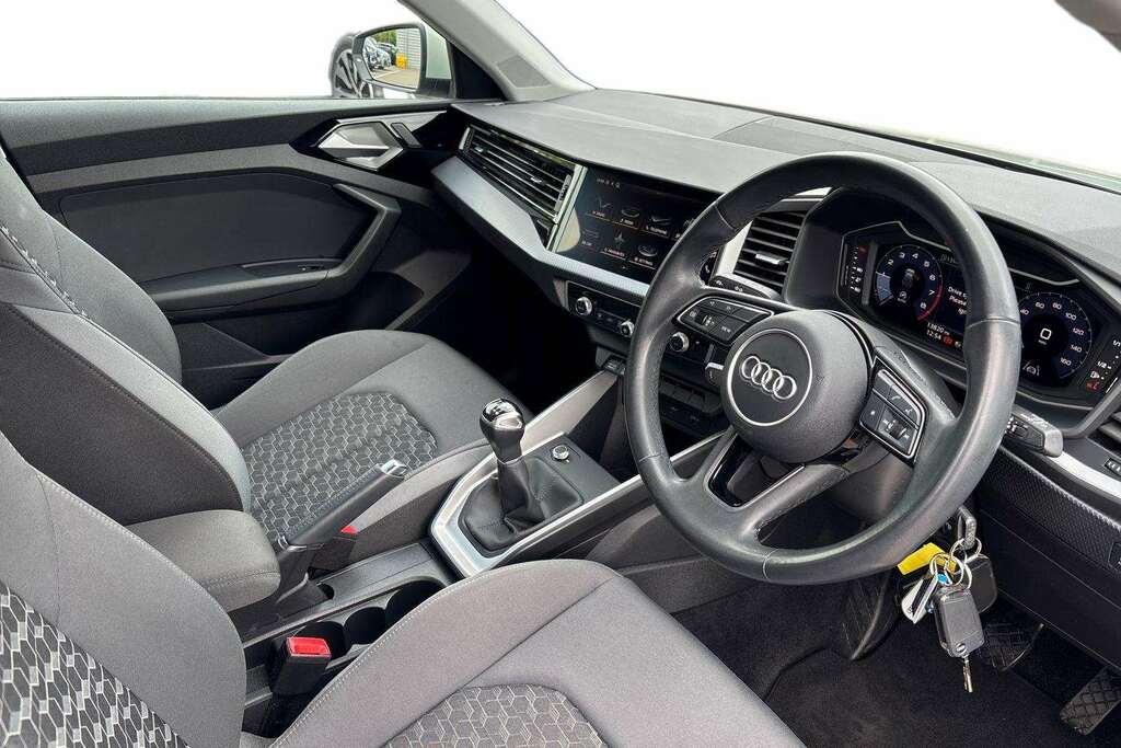 Audi A1 30 Tfsi 110 Sport 2023 KW23CCA Silver #6