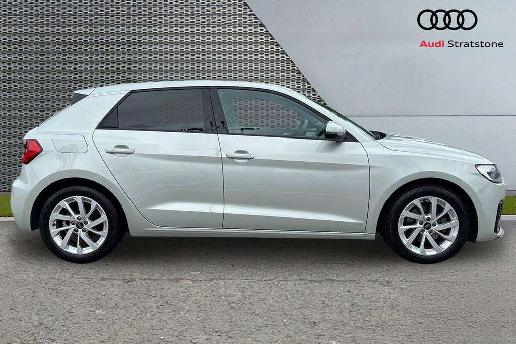 Audi A1 30 Tfsi 110 Sport 2023 KW23CCA Silver #4