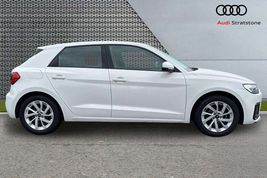 Audi A1 25 Tfsi Sport 2024 MH24DVX White #3